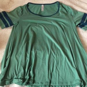 Lularoe perfect tee